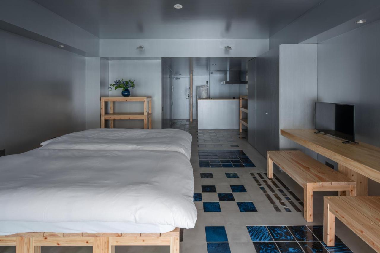 Seven Stories Aparthotel